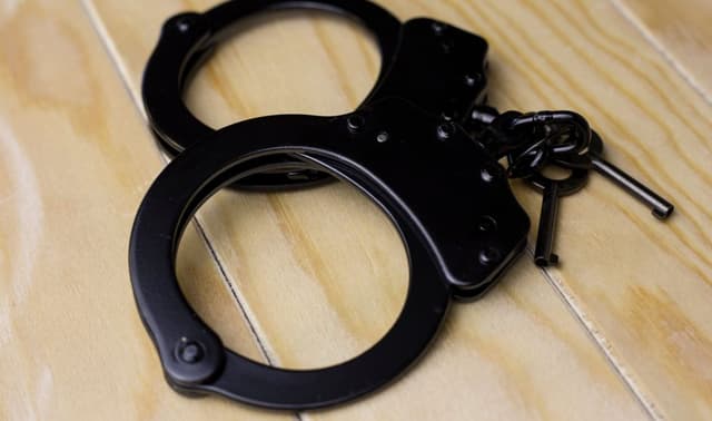 Delitos societarios: asesoramiento penal experto para empresas y directivos